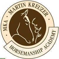 Rainbow Horse | MKA Horsemanship, Reittherapie, weitere Angebote