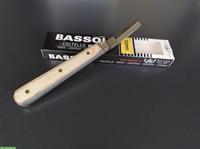 Bassoli Hufmesser zweischneidig mit Holzgriff